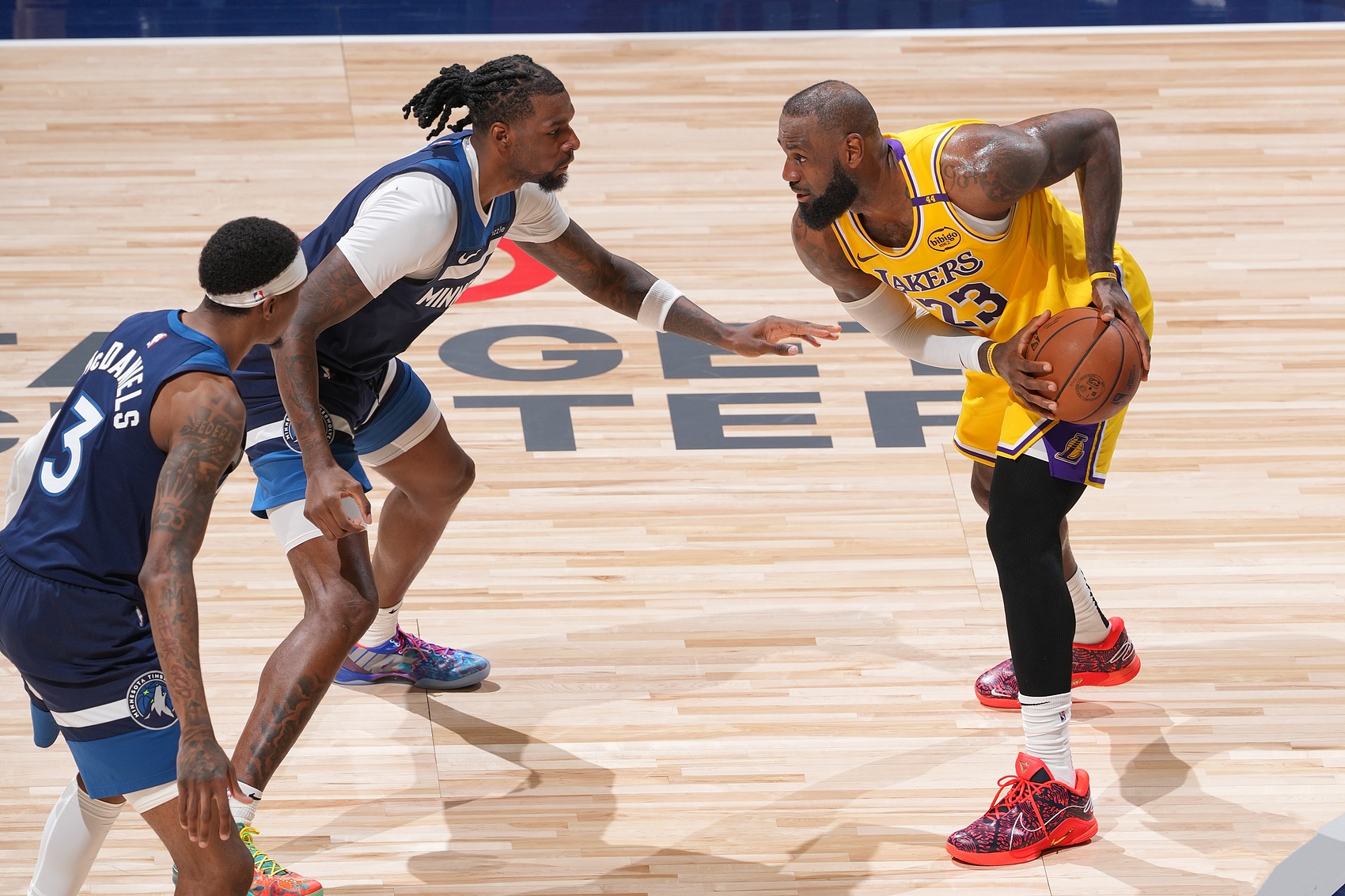 最后时刻明尼苏达森林狼外线爆发:西甲节点到来;气氛紧张;官宣口径保持一致(明尼苏达森林狼vs新奥尔良鹈鹕)-开云网址