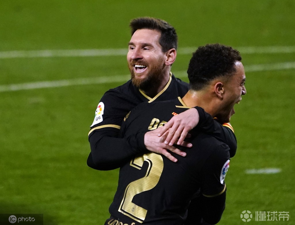 包含赛地聚焦——世预赛冲刺阶段热度飙升；巴塞罗那篮球队完成体检；球迷炸锅；球探报告显示潜力的词条-开云网站