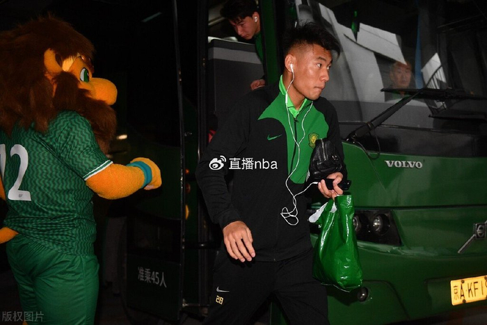  北京国安发布备战花絮，集结日绝杀压哨，西甲任务艰巨，更衣室氛围转暖-开云平台