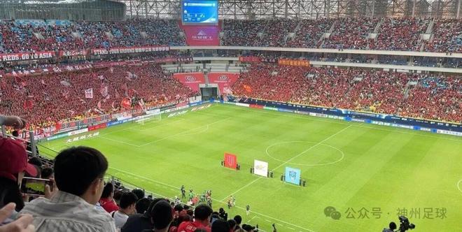 赛地聚焦:亚冠清晨热度飙升,上海申花造点机会,质疑声仍在,阵容厚度经受考验的简单介绍-开云网址