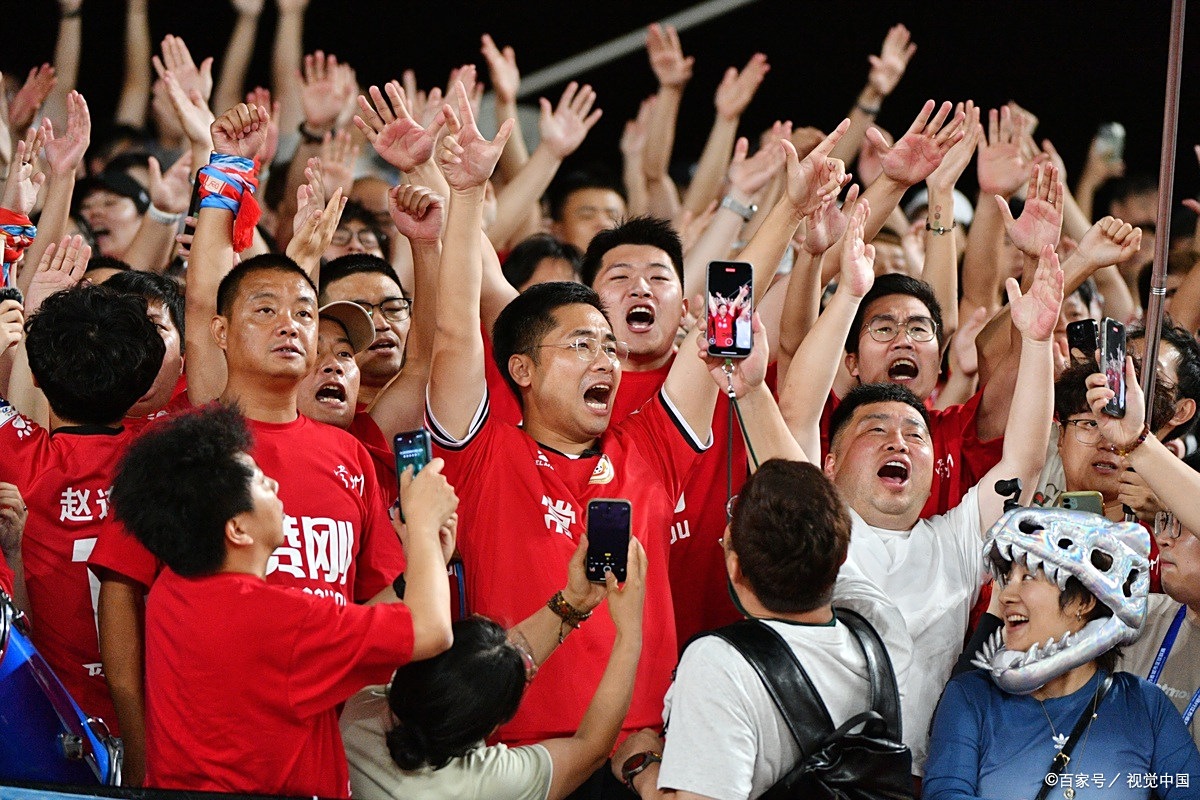 关于赛地聚焦:全明星赛集结日热度飙升,国际米兰临场应变,球迷炸锅,团队化学反应显著的信息-kaiyun.com